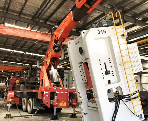 夷陵附近随车吊出租，轻松解决运输难题