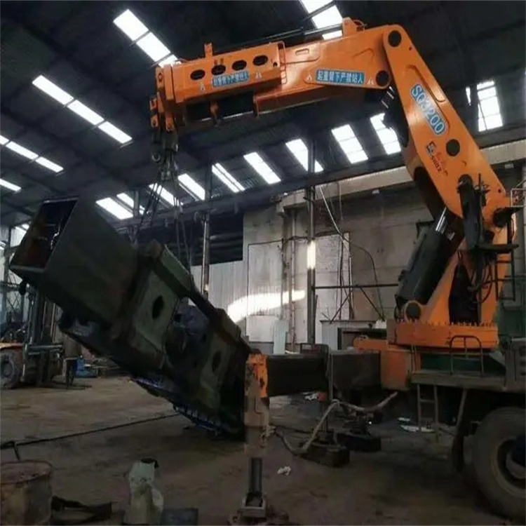 夷陵130吨折臂吊车出租吊机租赁附近电话